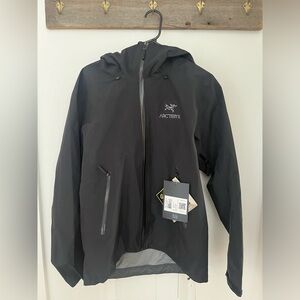 Black Arcteryx Beta LT Gore-Tex Shell Jacket Men’s Medium